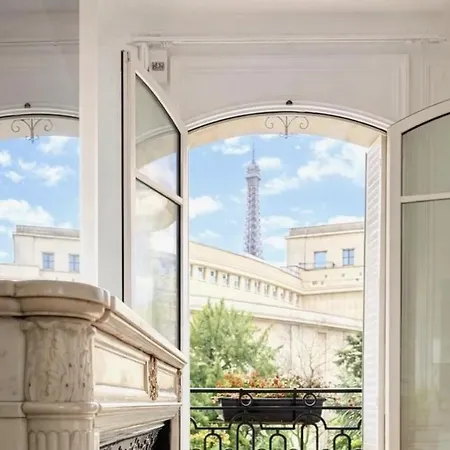 Superbe Tour Eiffel View Trocadero *